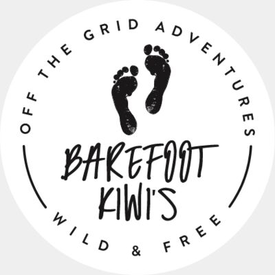 Barefoot Blk white circle Thumbnail